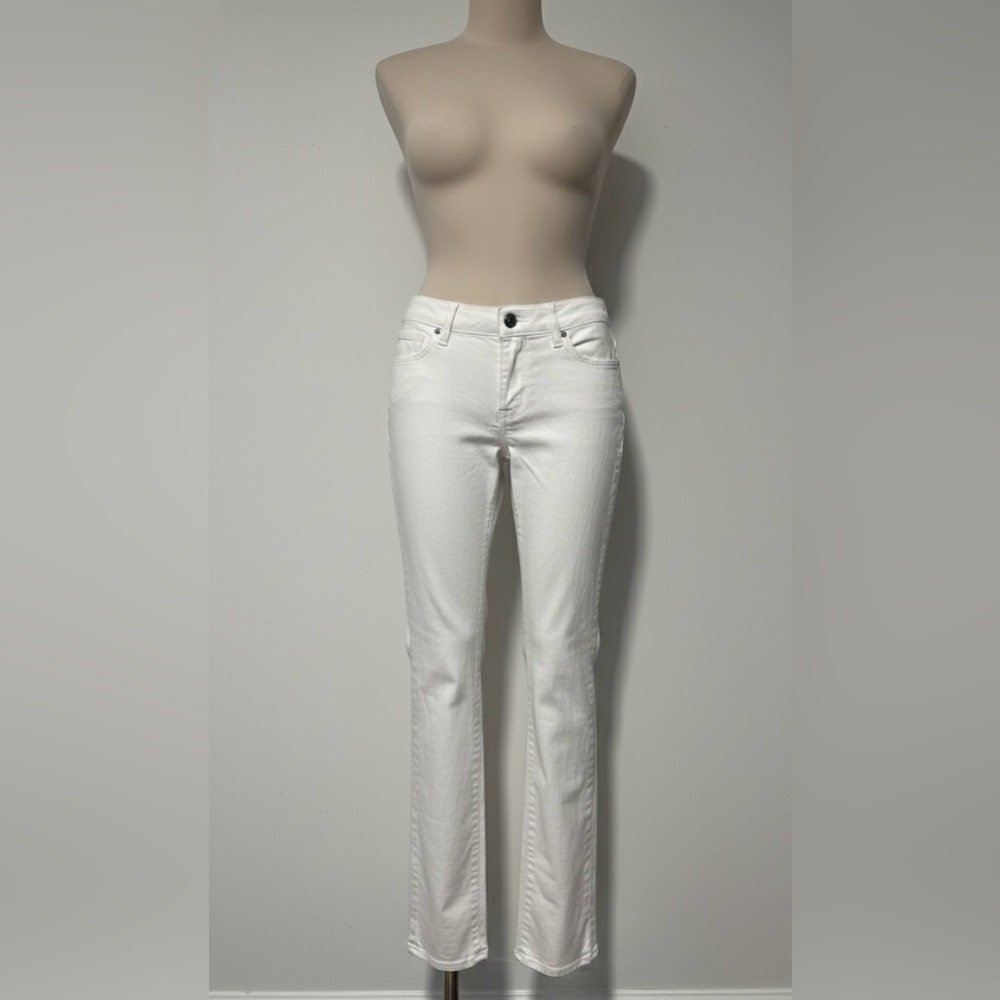 Zara Women's Straight Leg White Jeans